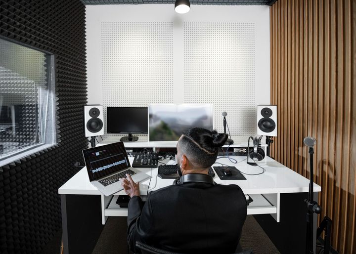 Sound Proofing Techniques Guide: Explore Noise Reduction Methods, Installation Tips, Acoustic Insights, and Soundproofing Basics