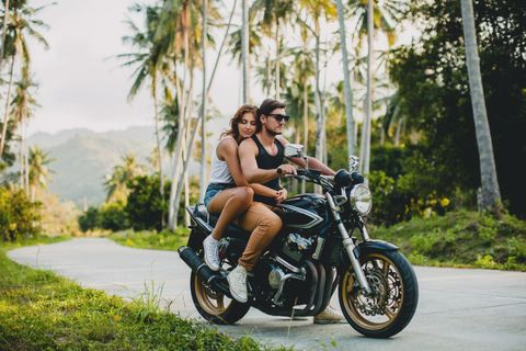 Bali Honeymoon & Romantic Getaways Information Guide: Explore Scenic Locations, Resort Suggestions, Couple-Friendly Attractions, Vacation Basics, and Travel Knowledge