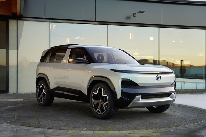 Tata Sierra EV Explained: Learn Design, Battery Technology, Range Details, Safety Features, and Electric Vehicle Basics