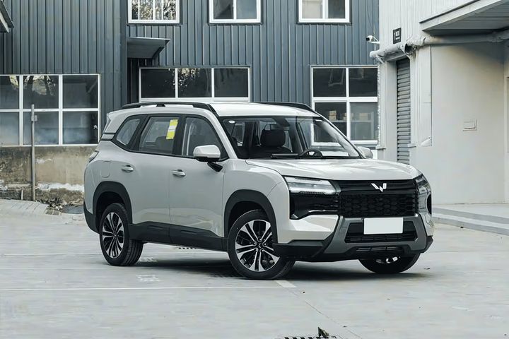 MG Hector Tomahawk EV Explained: Discover Electric Vehicle Features, Driving Tips, Safety Details & Technology Knowledge